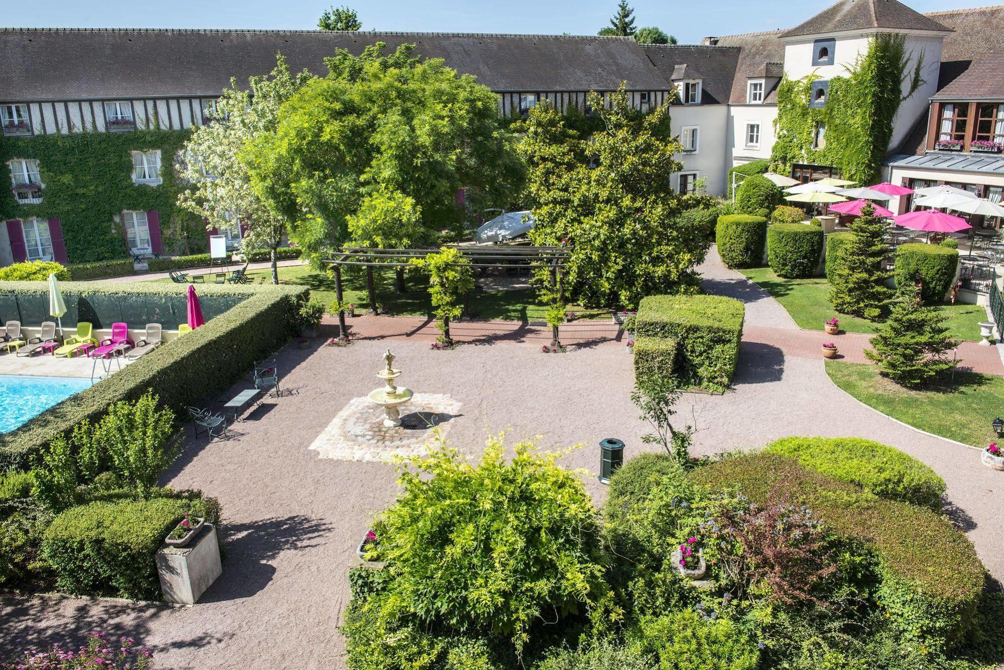 Le Manoir De Hotel
