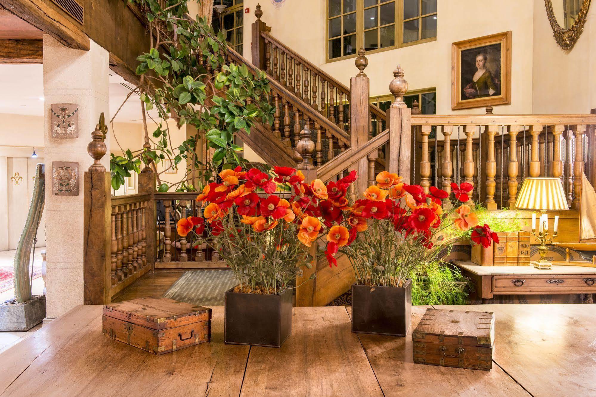 Le Manoir De Hotel 4*