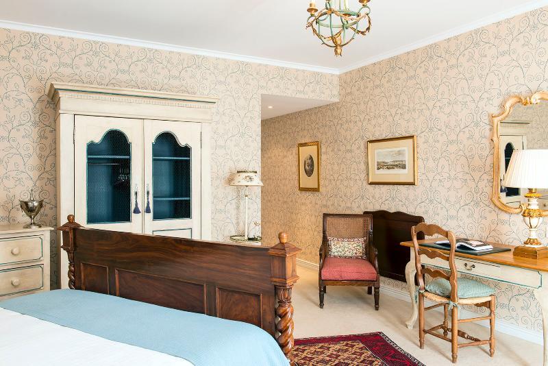 Le Manoir De Hotel